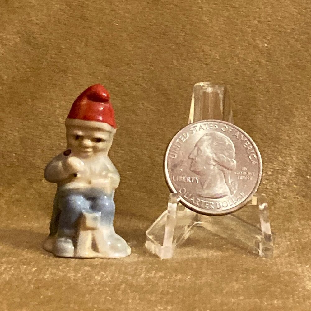 Wade Whimsies Lucky Leprechaun 'The Cobbler' Figurine